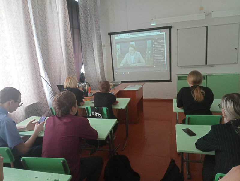 Учащиеся Рыбинской школы приняли участие в видео-конференции «Подросток и закон».
